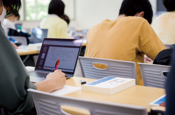 法律学科 学科紹介 カリキュラム 獨協大学 法学部